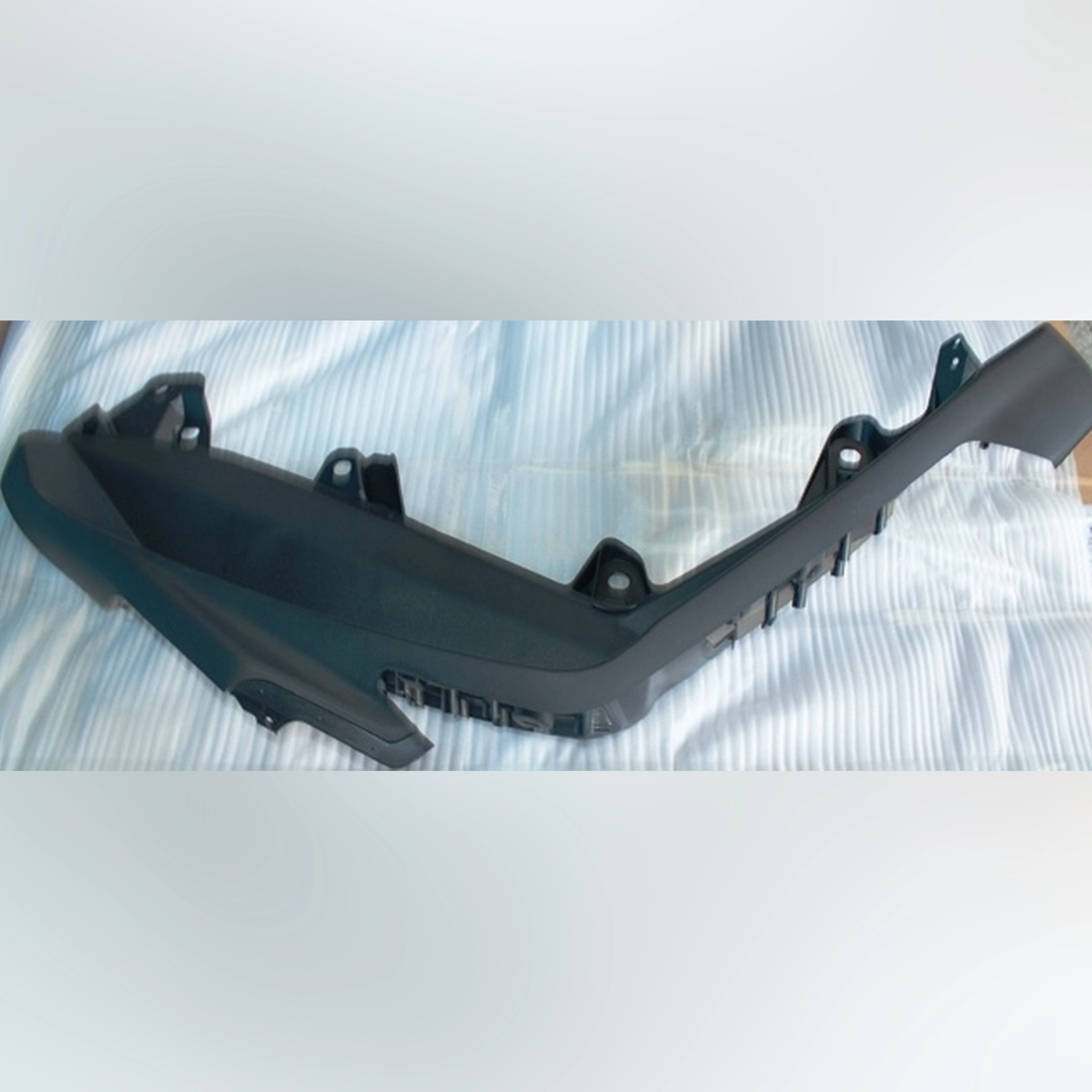 ARORA ZRX 200 SAĞ BASAMAK PLASTİĞİ #ZRX - 042